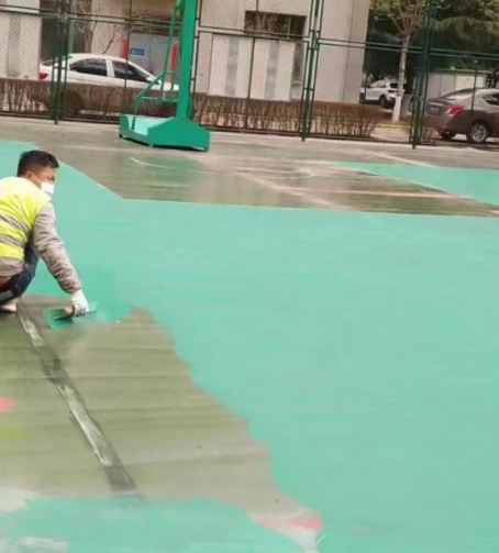定安球场地面翻新